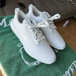 Nike Roshe G Tour Men’s Golf Shoes.